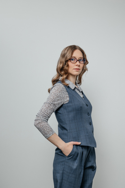 Жилет классического кроя